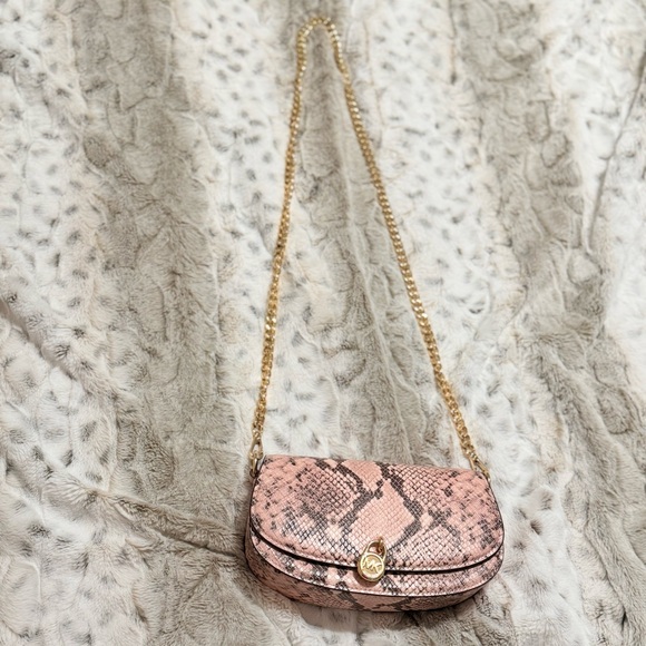 NWOT Michael Kors Mila Pink Snakeskin crossbody Messenger Clutch Purse - Picture 7 of 11